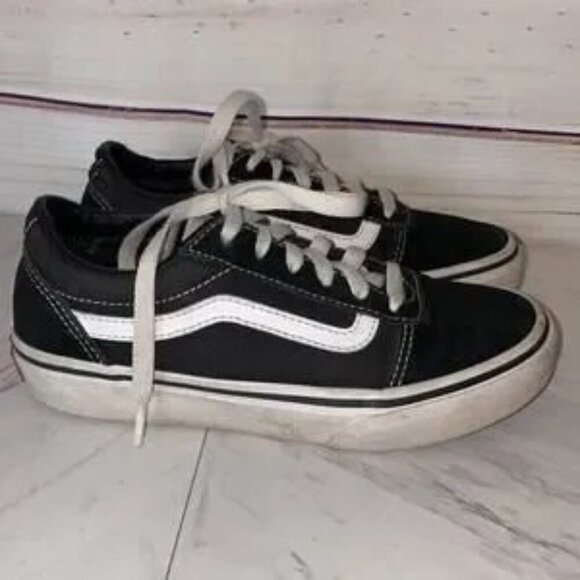 VANS CLASSIC OLD SKOOL TENNIES SKATE CASUAL UNISEX STREET FOOT STAPLE M 7 W 8.5 - Picture 4 of 5